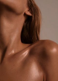 Spray Tanning in Summer: Educating Clients on Achieving a Safe, Sunless Glow