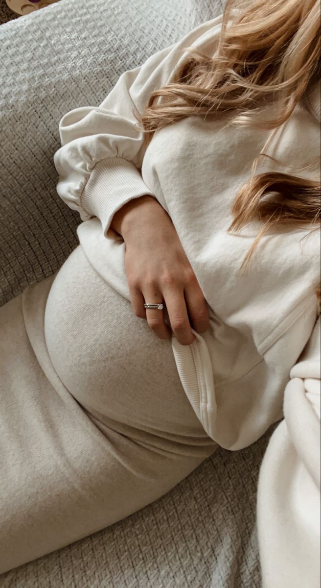 Spray Tanning During Pregnancy: What Every Spray Tan Artist Should Know